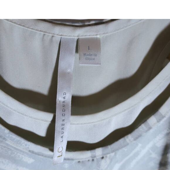 LC Lauren Conrad Satin Layered Chevron Stripe Tank Blouse in Turtledove - Picture 4 of 6